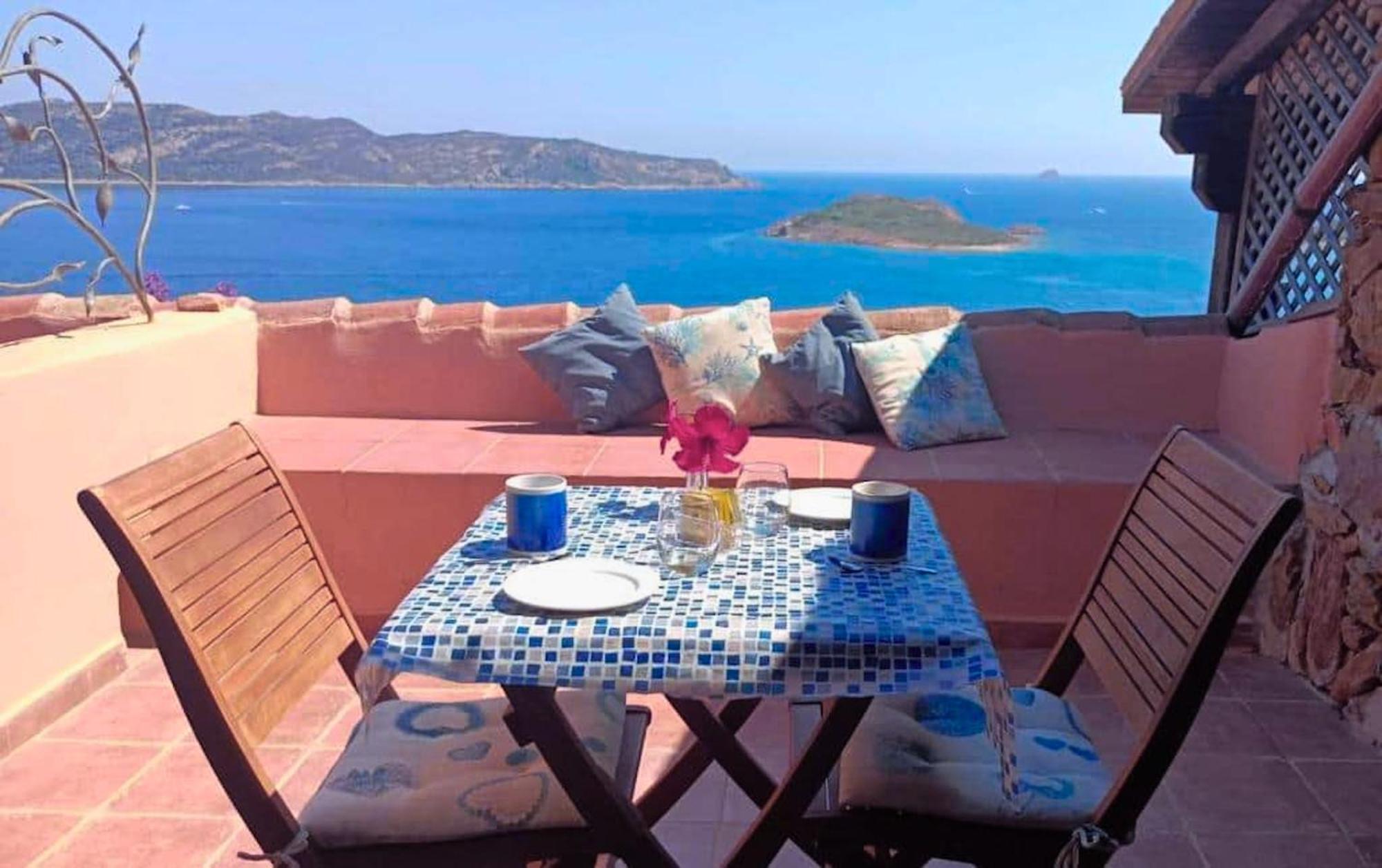 San Teodoro Punta Est Delizioso Monolocale Vista Mare Apartment Exterior photo